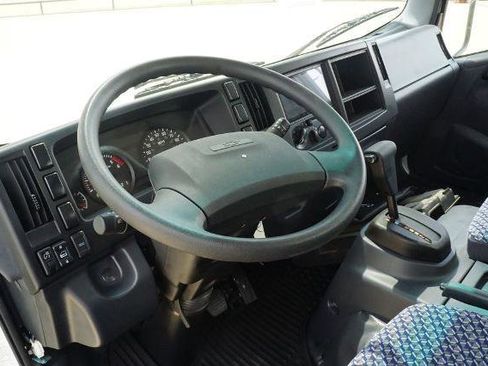 New 2024 Chevrolet Low Cab Forward image 10