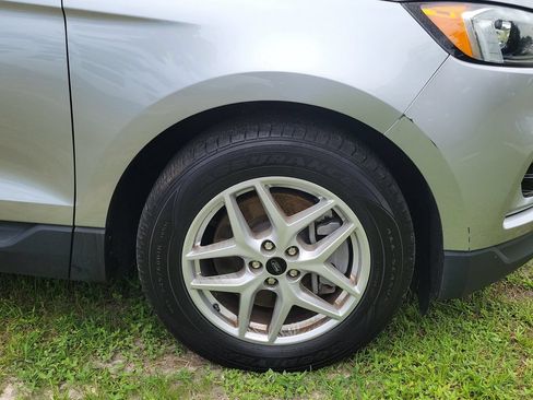 Used 2024 Ford Edge SEL AWD/4WD image 6