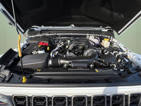 New 2026 Jeep Gladiator Sport image 12