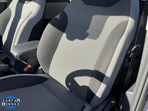 Used 2023 Volkswagen Taos S image 16