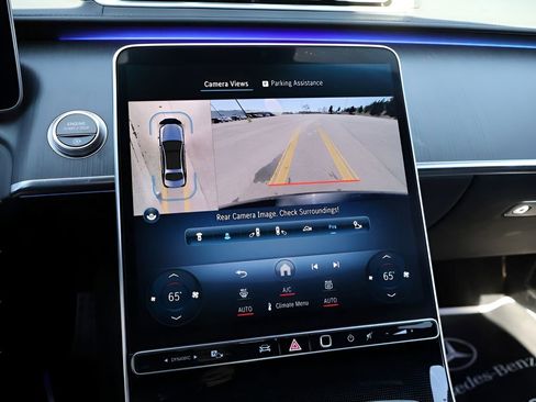 Used 2022 Mercedes-Benz S 500 4MATIC w/ AMG Line Package image 24