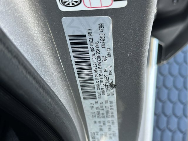 Used 2019 RAM 1500 Laramie AWD/4WD image 15