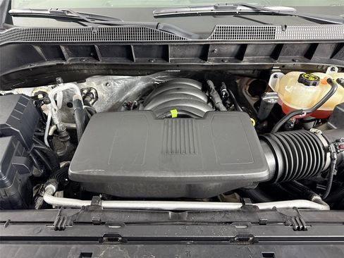 Used 2020 Chevrolet Silverado 1500 Custom w/ Custom Value Package image 28