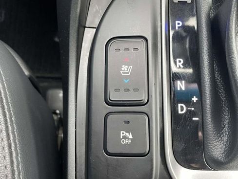 Used 2018 Hyundai Santa Fe Limited FWD image 29