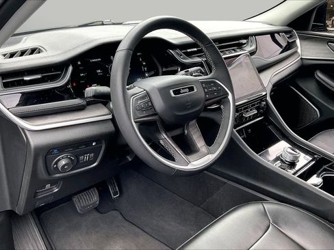 Used 2023 Jeep Grand Cherokee 4WD 4xe image 21