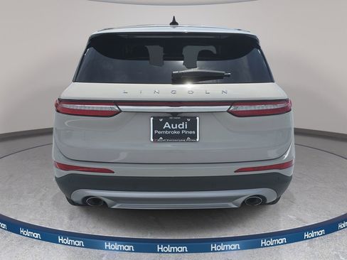 Used 2023 Lincoln Corsair FWD image 9