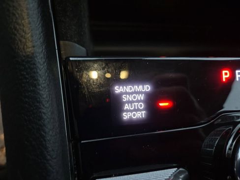 Used 2021 Jeep Grand Cherokee L Limited image 30