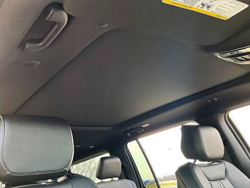 New 2025 Jeep Wagoneer Series II image 31