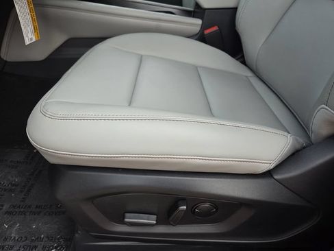 New 2026 Ford Explorer Active w/ Active Comfort Package RWD image 11