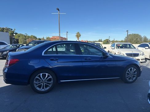 Used 2018 Mercedes-Benz C 300 Sedan image 3