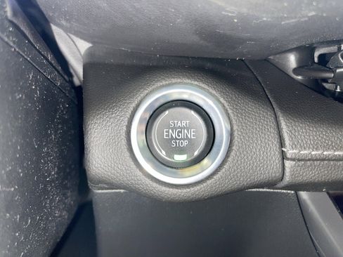 Used 2023 Buick Envision Essence w/ Sport Touring Package AWD/4WD image 28
