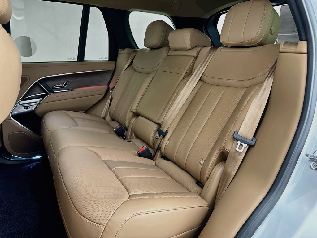 New 2027 Land Rover Range Rover SE AWD/4WD image 25