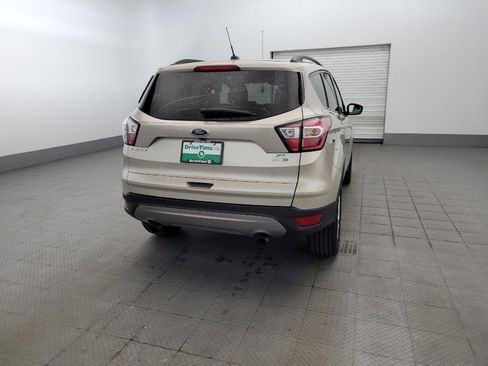 Used 2017 Ford Escape SE w/ Equipment Group 201A AWD/4WD image 7