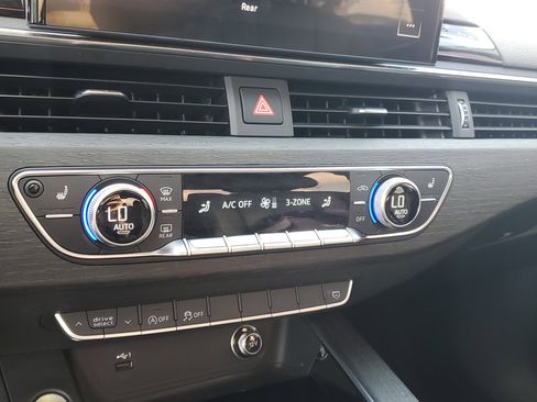 Used 2020 Audi A4 2.0T Premium w/ Convenience Package image 21