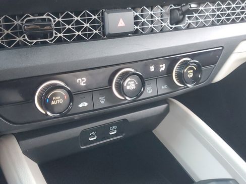 Used 2023 Honda Accord LX image 28