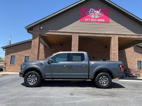 Used 2018 Ford F150 Raptor w/ Equipment Group 802A Luxury AWD/4WD image 22