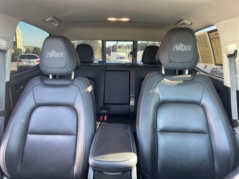 Used 2021 Chevrolet Colorado ZR2 w/ Colorado ZR2 Bison Edition image 28