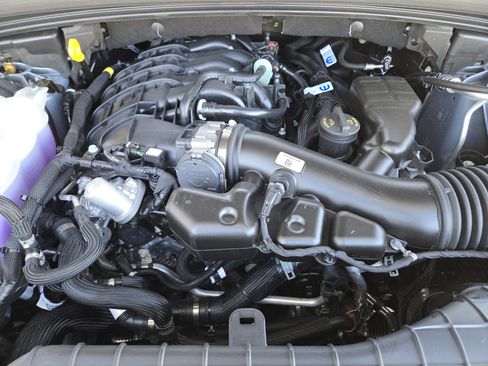 New 2025 Jeep Grand Cherokee L Summit w/ Obsidian Package image 23