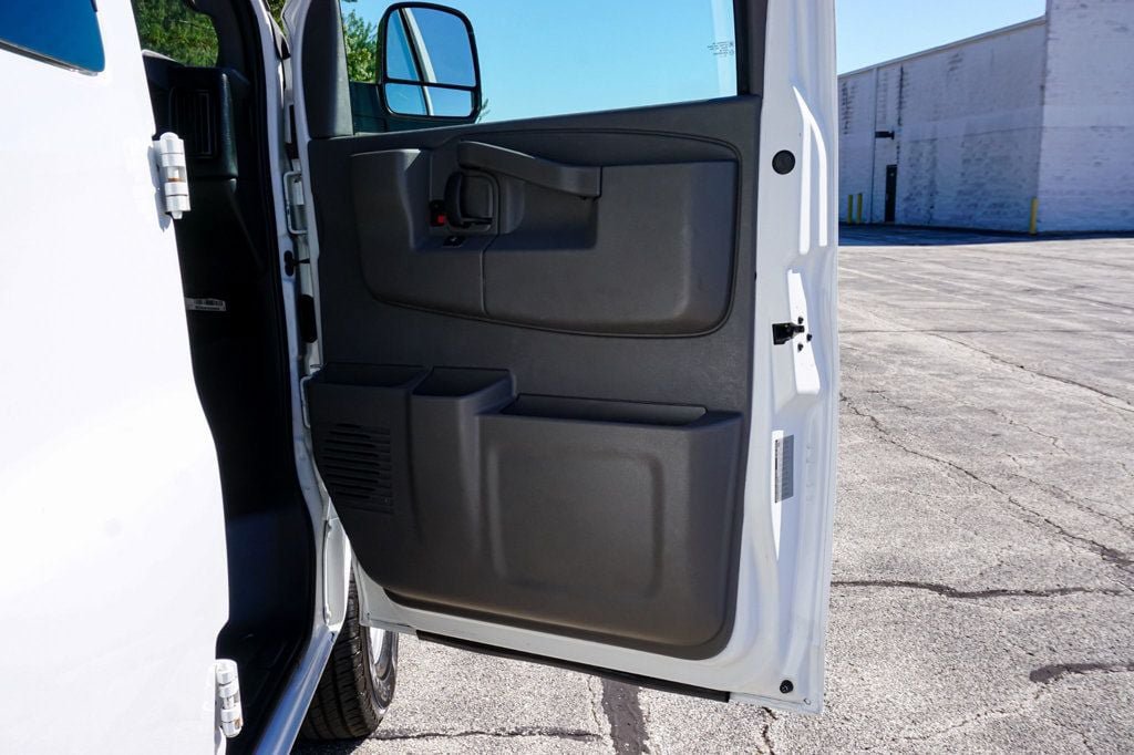 Used 2017 Chevrolet Express 3500 LT w/ LT Preferred Equipment Group RWD image 45