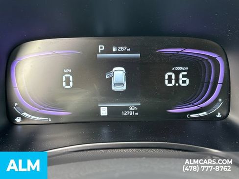 Used 2025 Kia Soul LX w/ LX Technology Package FWD image 31
