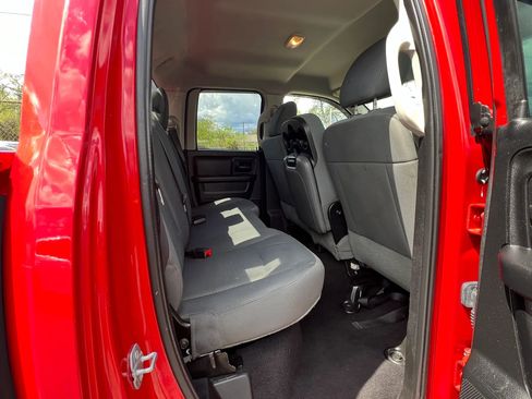 Used 2016 RAM 1500 Express image 27