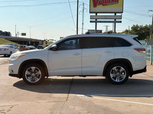 Used 2014 Toyota Highlander Limited Platinum AWD/4WD image 5