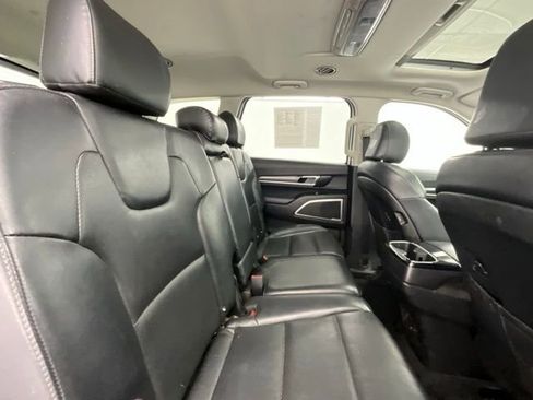 Used 2020 Kia Telluride S w/ S 8 Passenger Seating Package image 15