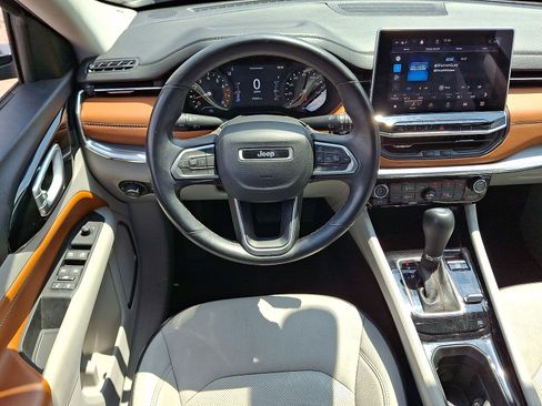 Used 2022 Jeep Compass Limited AWD/4WD image 21