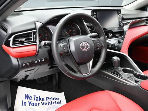 Used 2022 Toyota Camry XSE image 16