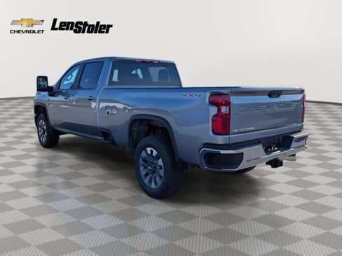 New 2026 Chevrolet Silverado 3500 LT image 2