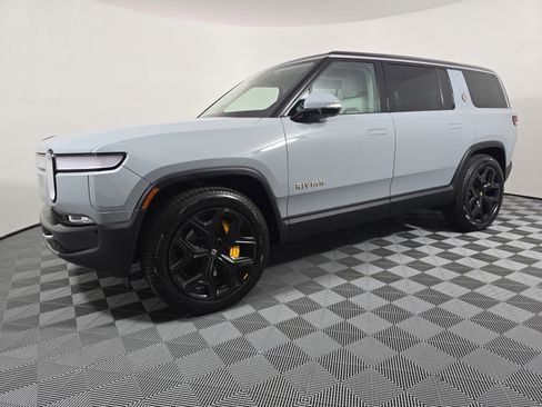 Used 2024 Rivian R1S Adventure AWD/4WD image 1