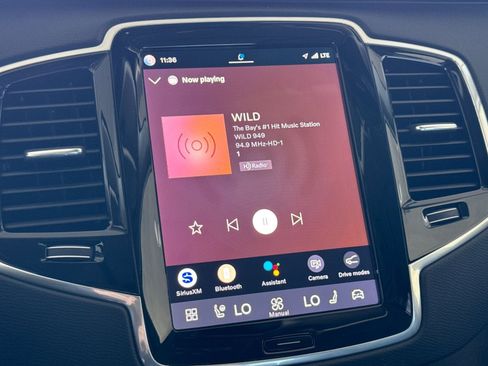 Certified 2024 Volvo XC90 T8 Plus AWD/4WD image 23