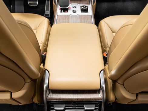 Used 2023 Land Rover Range Rover Autobiography image 30