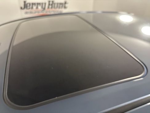 Used 2016 Toyota Corolla L image 9