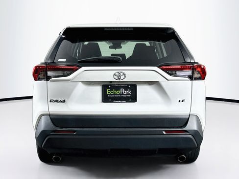 Used 2024 Toyota RAV4 LE FWD image 7