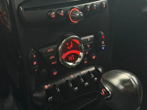 Used 2013 MINI Cooper Countryman S image 32