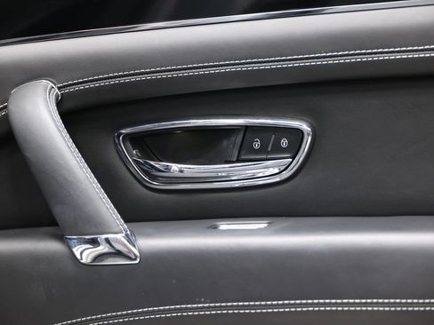 Used 2018 Bentley Bentayga Onyx Edition AWD/4WD image 99