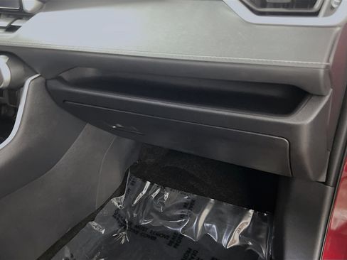 Used 2025 Toyota RAV4 LE AWD/4WD image 35