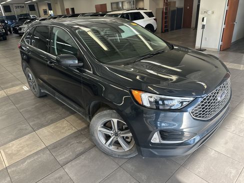 Used 2024 Ford Edge SEL w/ Convenience Package image 8