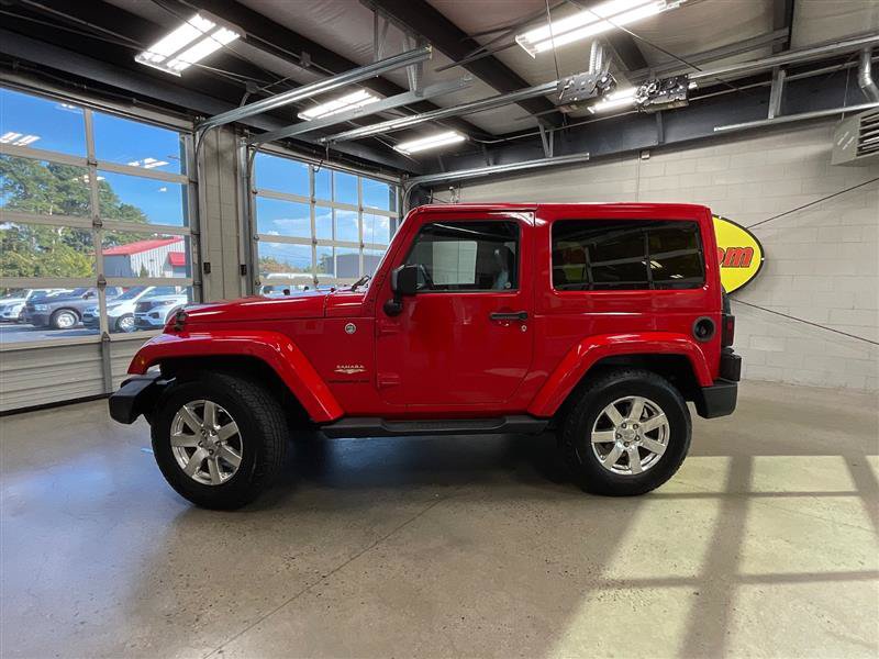Used 2015 Jeep Wrangler Sahara w/ Dual Top Group AWD/4WD image 2