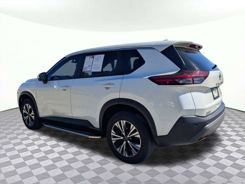 Used 2023 Nissan Rogue SV image 5