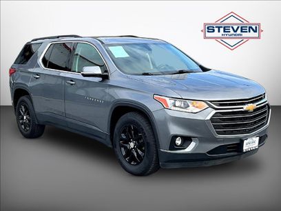 Used 2020 Chevrolet Traverse LT