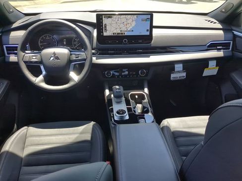New 2026 Mitsubishi Outlander LE FWD image 31