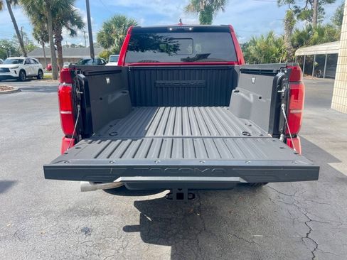 Used 2025 Toyota Tacoma SR5 AWD/4WD image 5