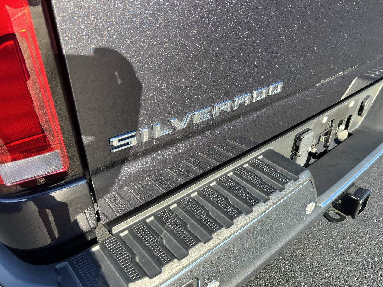 Used 2024 Chevrolet Silverado 3500 LTZ w/ LTZ Convenience Package AWD/4WD image 11