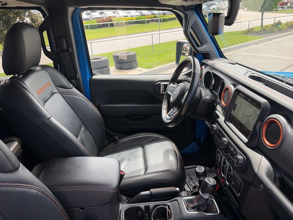 Used 2023 Jeep Gladiator Mojave w/ Cold Weather Group AWD/4WD image 35