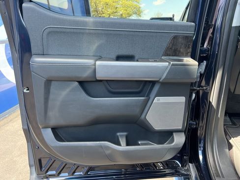 Used 2022 Ford F150 Lariat w/ Equipment Group 501A Mid image 17