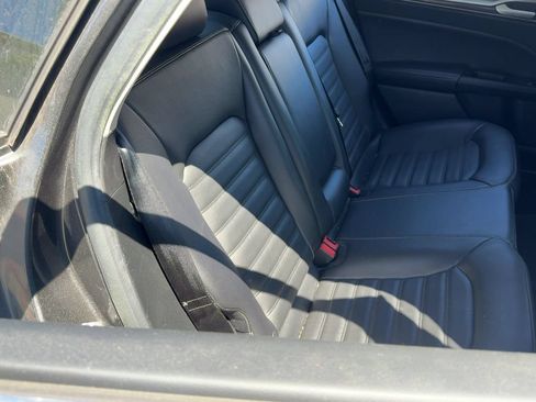 Used 2017 Ford Fusion Energi SE FWD image 13