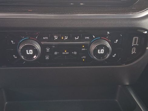 Used 2023 Chevrolet Silverado 1500 RST AWD/4WD image 17
