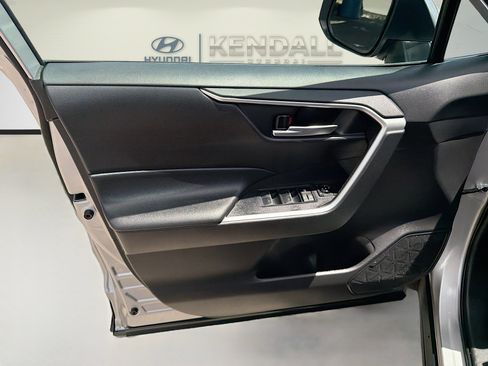 Used 2024 Toyota RAV4 XLE FWD image 17